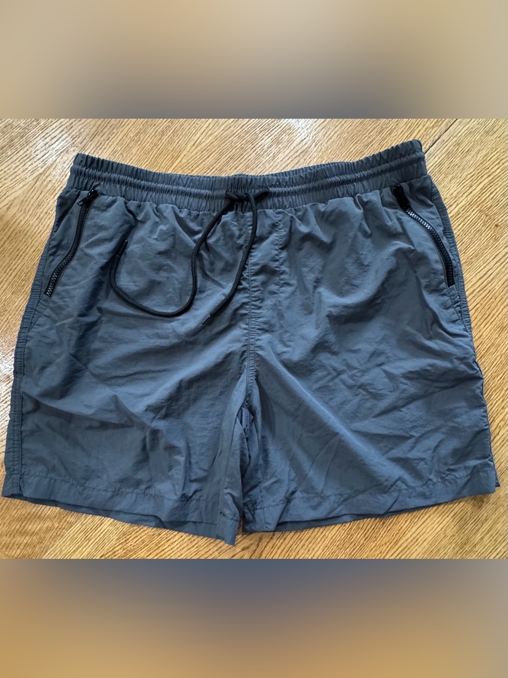 No Boundaries Men's Drawstring Athletic Shorts - Dark Gray